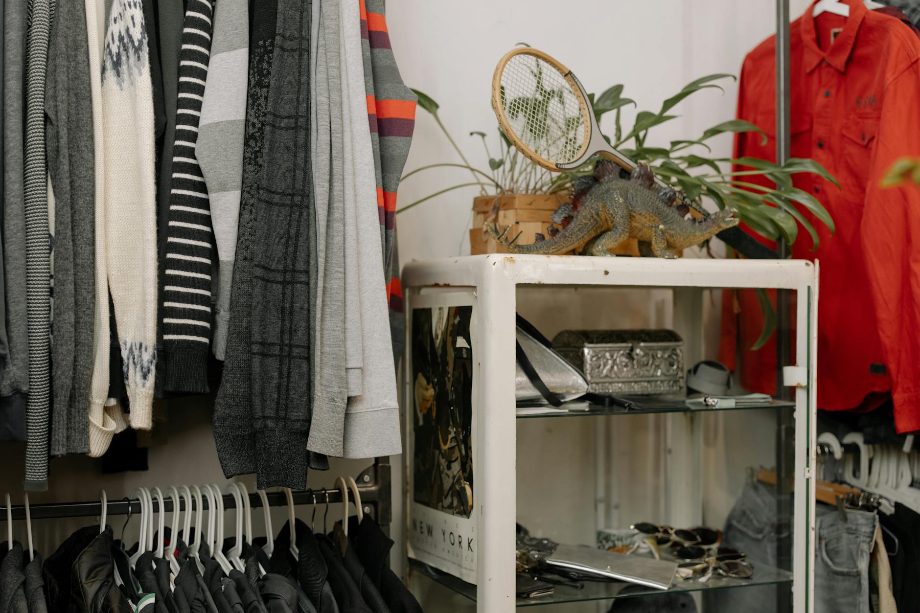 Elwood Clothing style