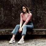 woman in casual date outfit